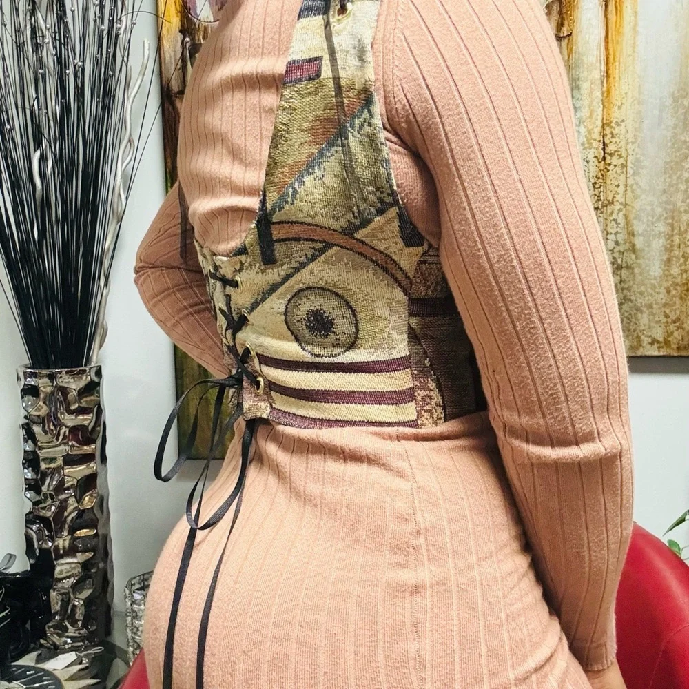 Abstract Pattern corset - Picture 2 of 8